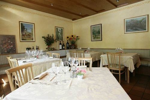 Crimea Wine Hotel Chiavenna Luaran gambar